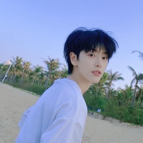 允执其中2024的第一张照片--佛山相亲服务中心