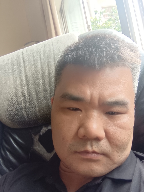 路人的第一张照片--佛山相亲服务中心