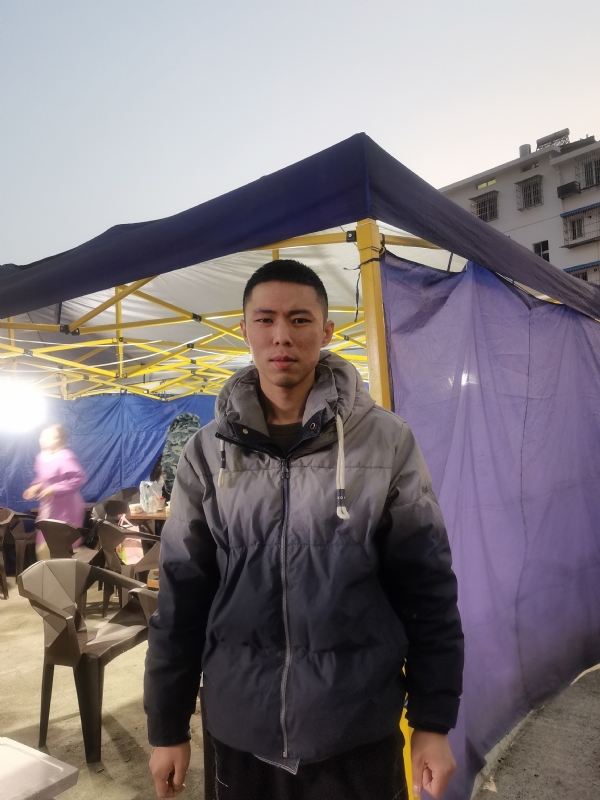 谁谁谁的第一张照片--佛山相亲服务中心