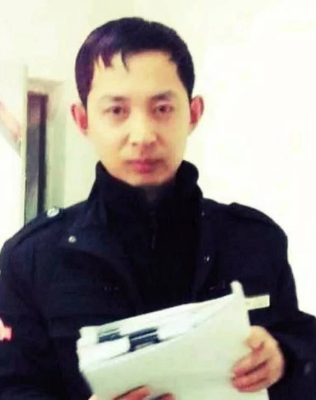 风雨中有你的第一张照片--佛山相亲服务中心