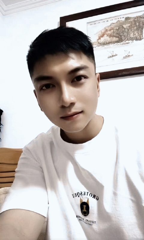 正直的火焰的第一张照片--佛山相亲服务中心