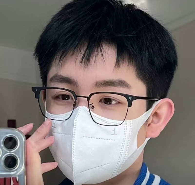 甜甜男孩的第一张照片--佛山相亲服务中心