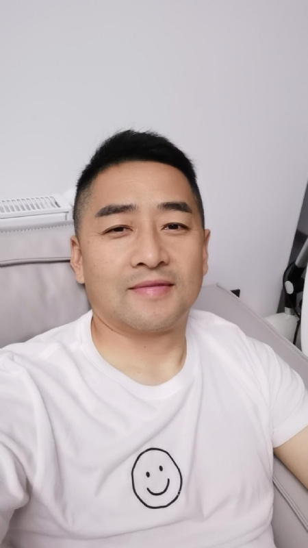 向阳而生的第一张照片--佛山相亲服务中心