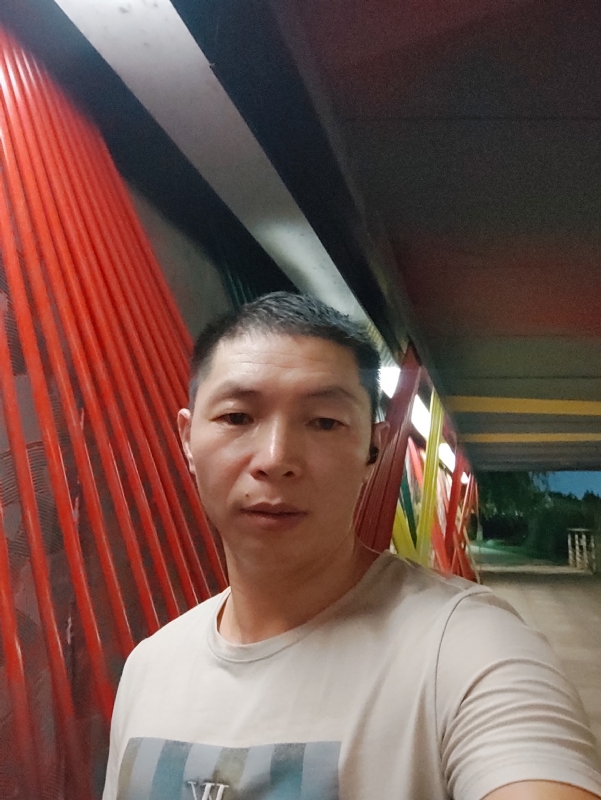 夜猫的第一张照片--佛山相亲服务中心