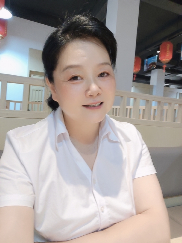 丁姐爱生活的第一张照片--佛山相亲服务中心