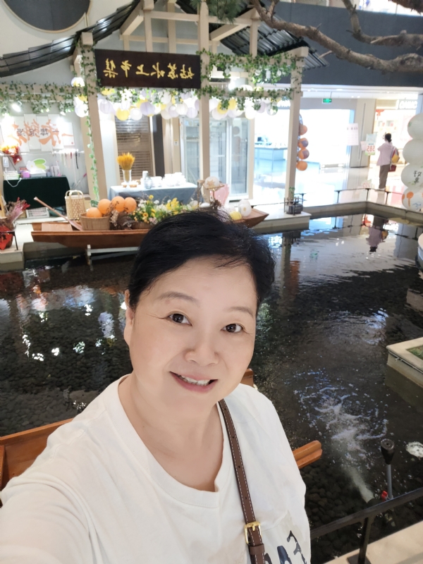 丁姐爱生活的第三张照片--佛山相亲服务中心