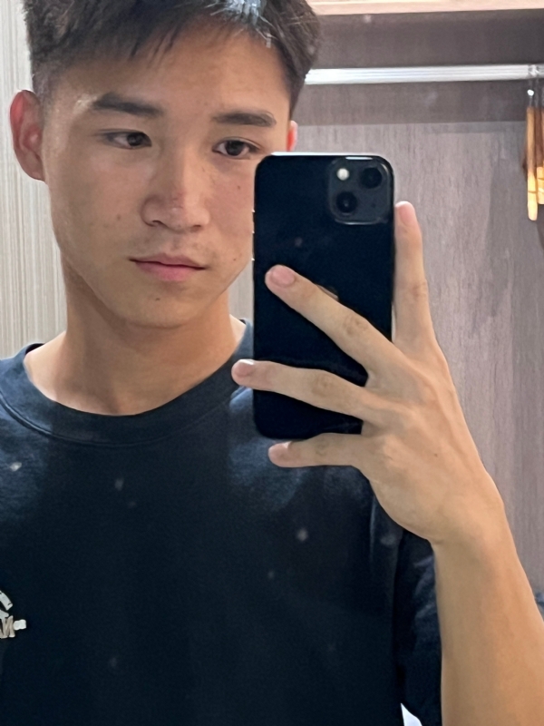 画家的第二张照片--佛山相亲服务中心