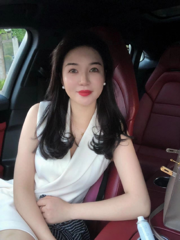 小雨的第一张照片--佛山相亲服务中心