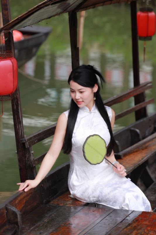 小慧的第二张照片--佛山相亲服务中心