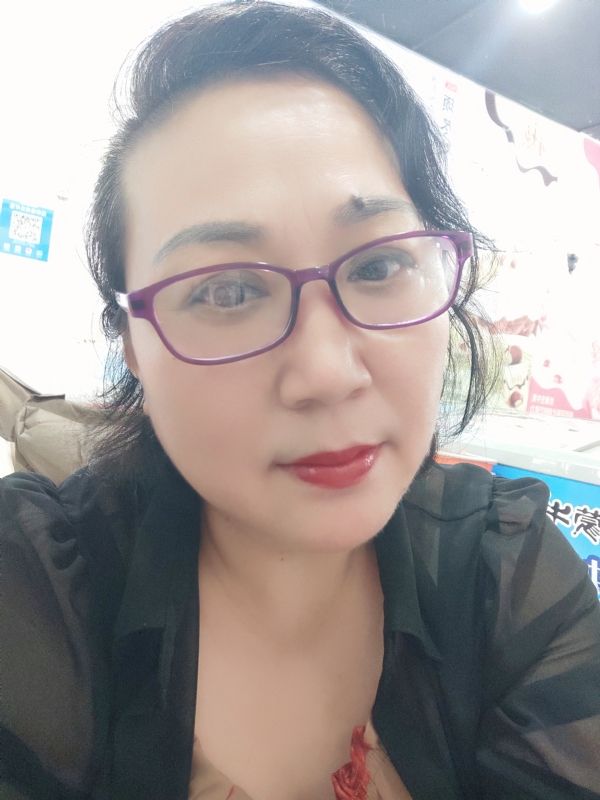 娜财娜福的第一张照片--佛山相亲服务中心