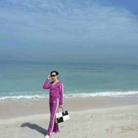 红红的第一张照片--佛山相亲服务中心