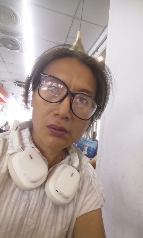 冬天的蔷薇的第三张照片--佛山相亲服务中心