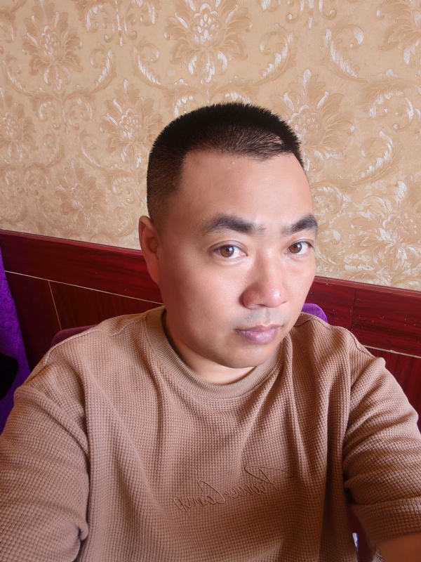 擦亮眼睛向前看的第一张照片--佛山相亲服务中心