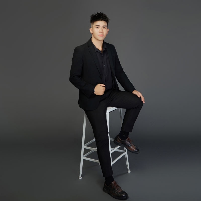 阿龙设计师的第五张照片--佛山相亲服务中心