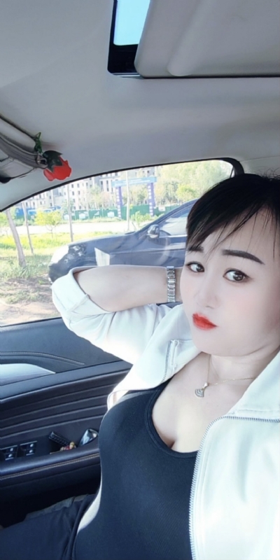 王芳燕的第四张照片--佛山相亲服务中心