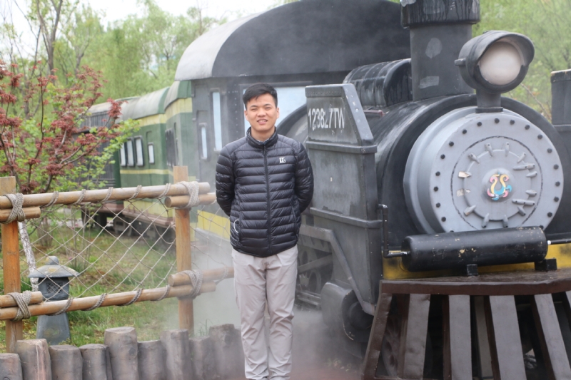 晴天的第二张照片--佛山相亲服务中心