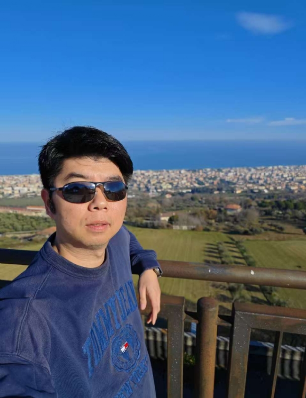 平心静气的第一张照片--佛山相亲服务中心