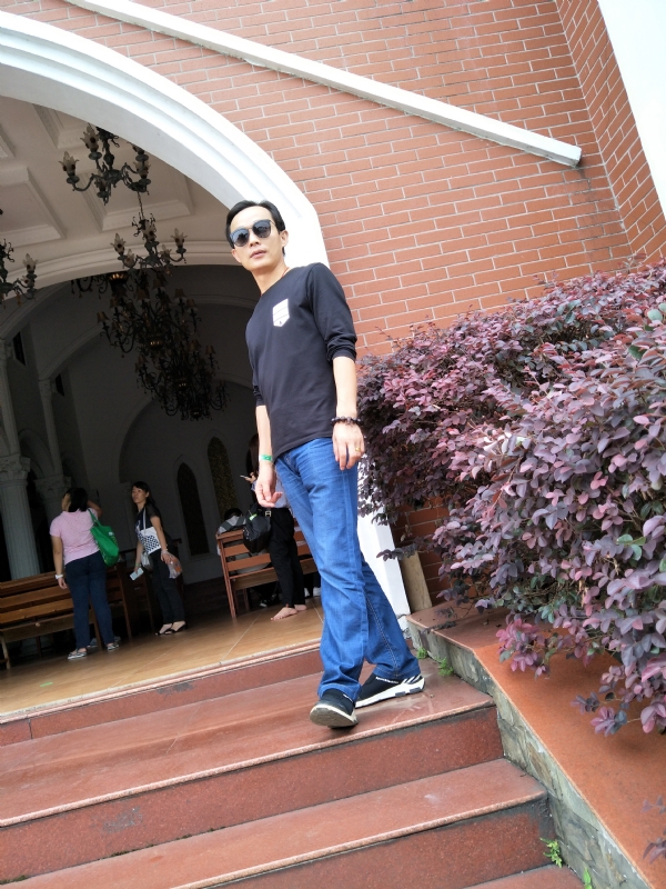 易进的第二张照片--佛山相亲服务中心