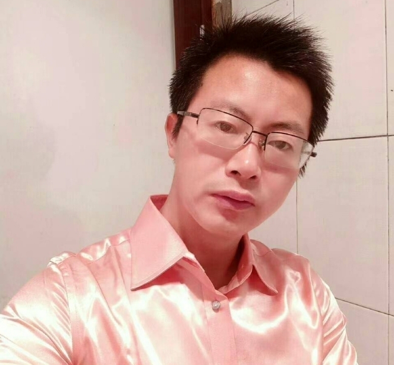 亮亮的第一张照片--佛山相亲服务中心