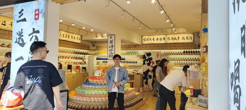 lilili109y的第三张照片--佛山相亲服务中心