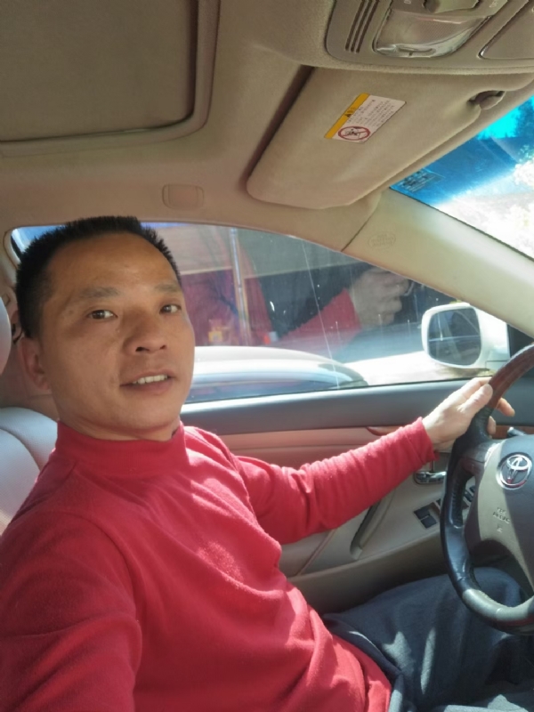 真诚征婚的第三张照片--佛山相亲服务中心