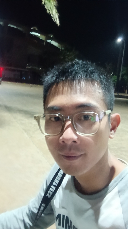 龙龙的第二张照片--佛山相亲服务中心