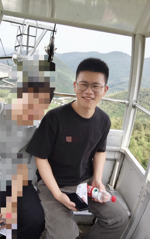 奔奔笨笨的第一张照片--佛山相亲服务中心