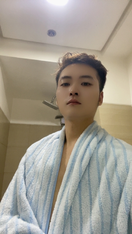 凡尘的第一张照片--佛山相亲服务中心