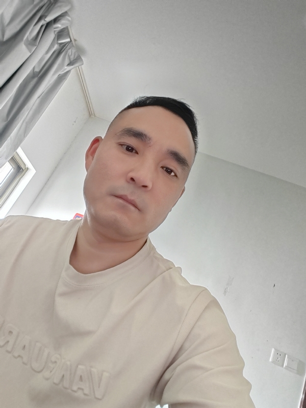 小锋的第一张照片--佛山相亲服务中心