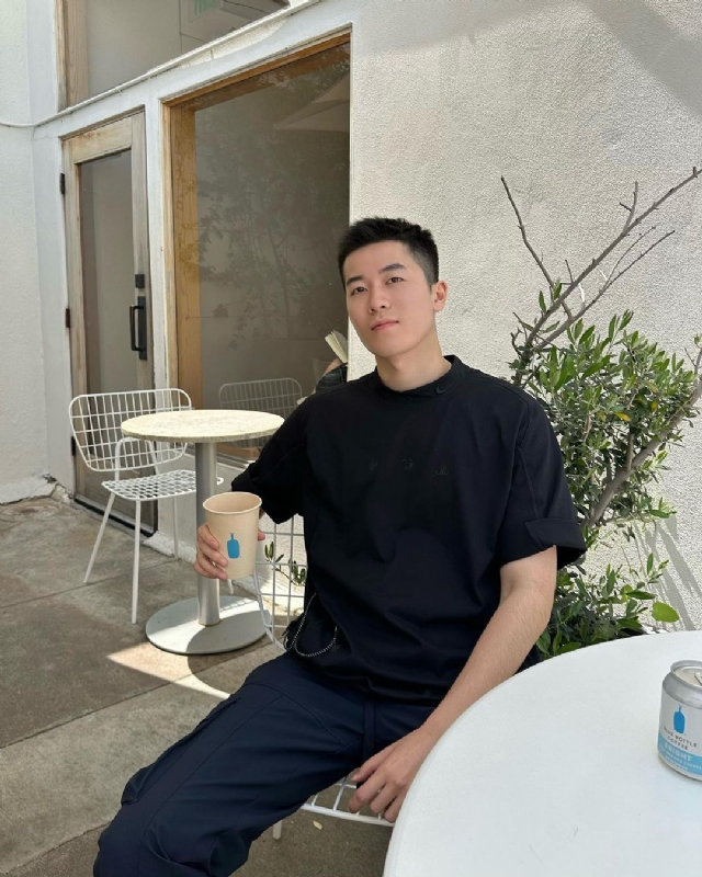 VV的第二张照片--佛山相亲服务中心