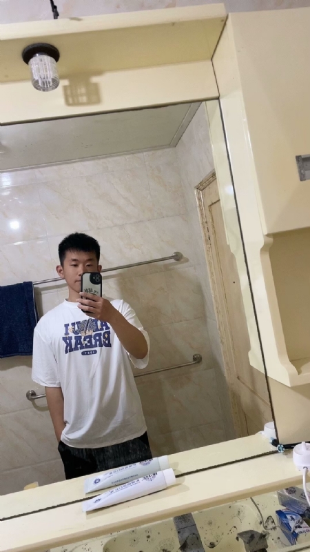 哈哈的第一张照片--佛山相亲服务中心