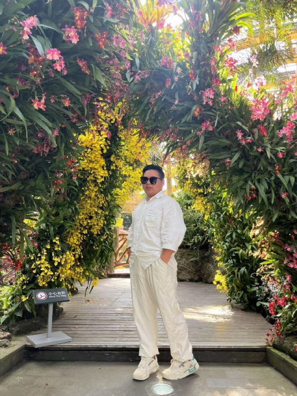 少一点的第一张照片--佛山相亲服务中心