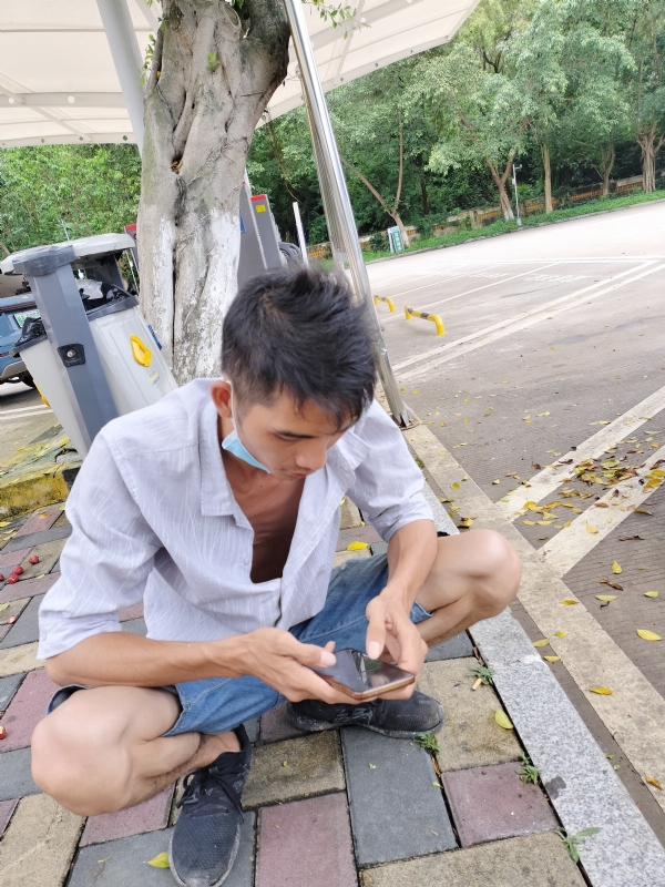 太累了的第一张照片--佛山相亲服务中心