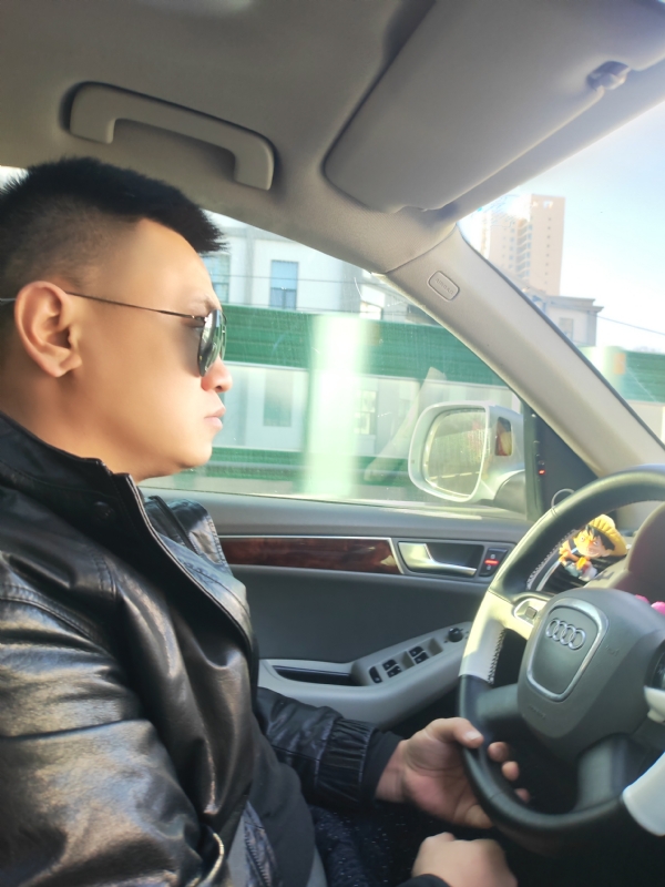 Mr陈的第一张照片--佛山相亲服务中心