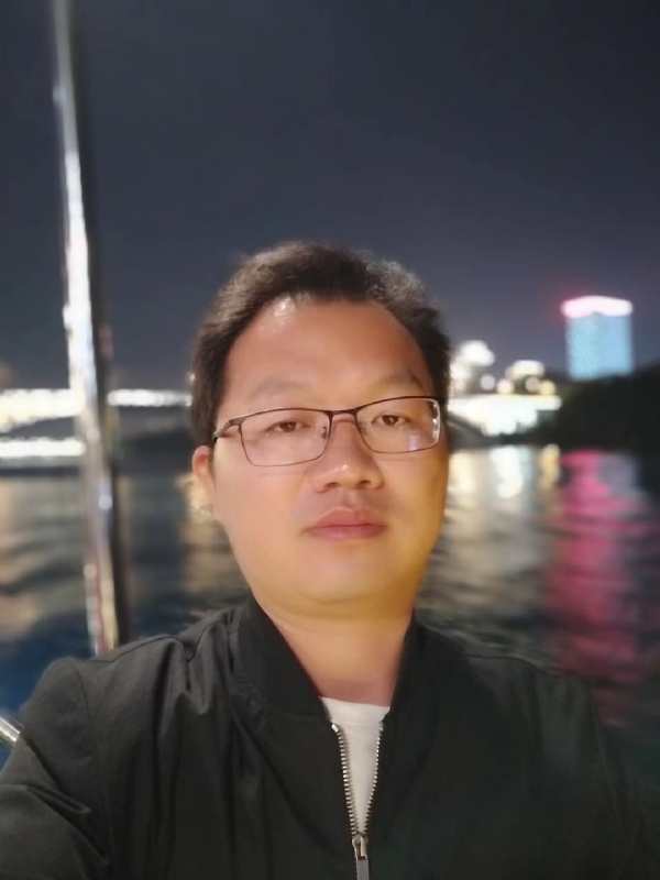 祝你平安的第一张照片--佛山相亲服务中心