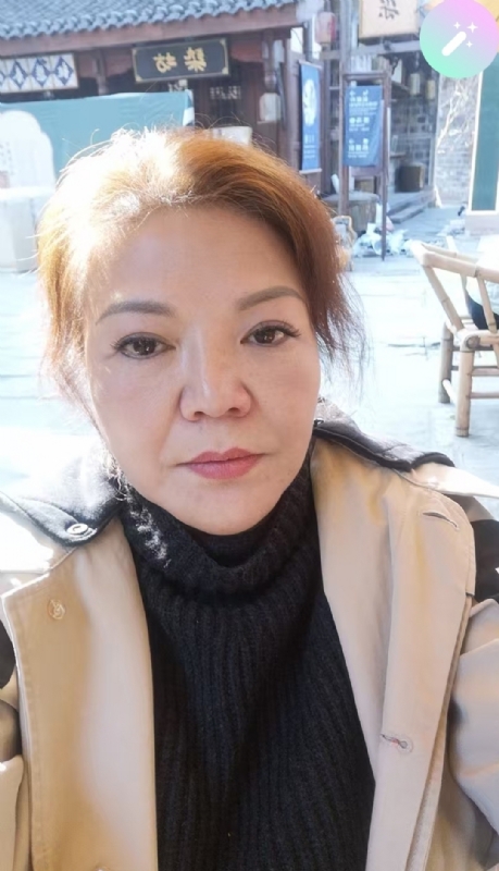 宛霞的第二张照片--佛山相亲服务中心