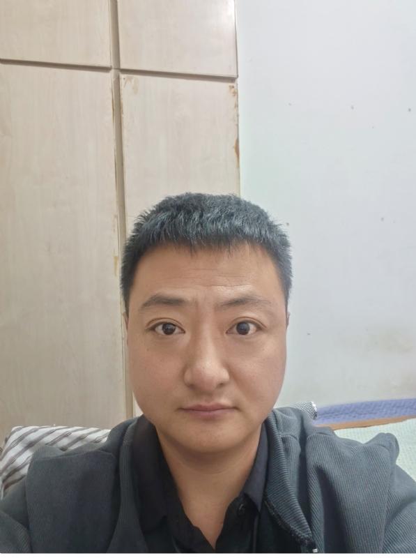 追爱大叔的第一张照片--佛山相亲服务中心