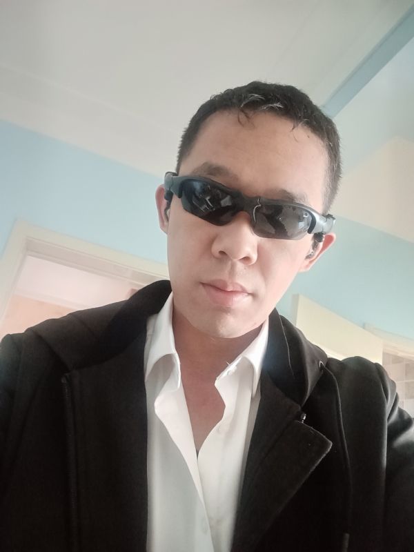 血公爵的第一张照片--佛山相亲服务中心