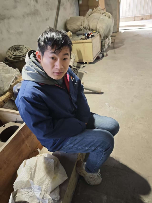 热爱生活的闫某的第一张照片--佛山相亲服务中心