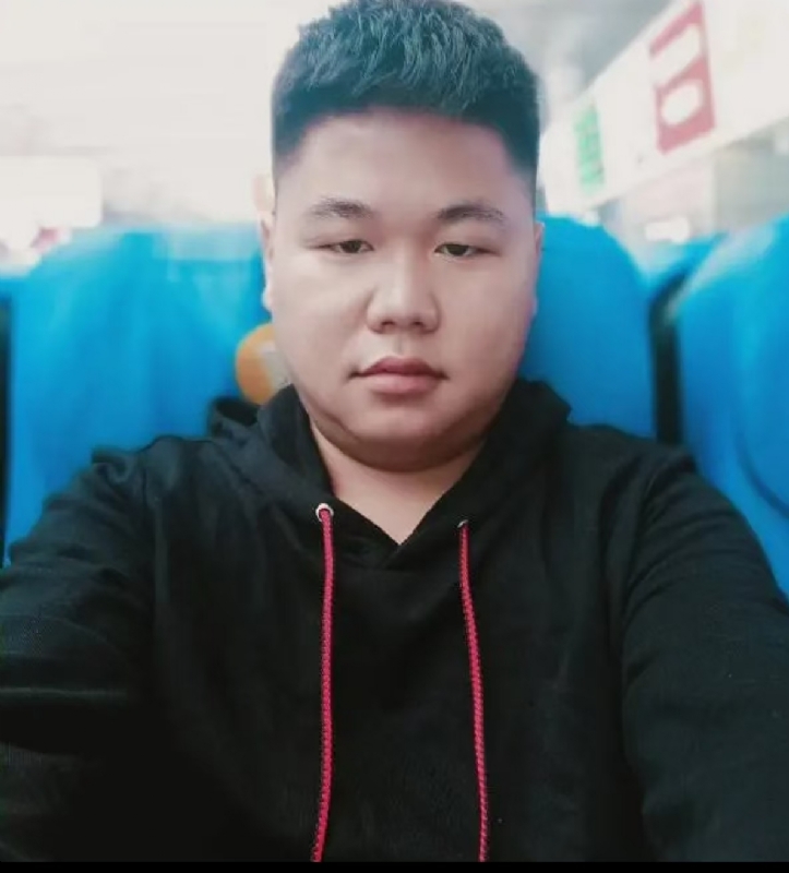 黄斌的第二张照片--佛山相亲服务中心