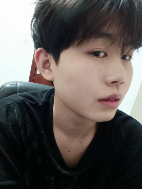 小鱼的第一张照片--佛山相亲服务中心