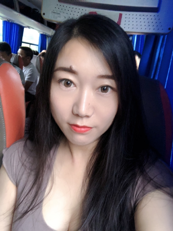 杨杨的第一张照片--佛山相亲服务中心