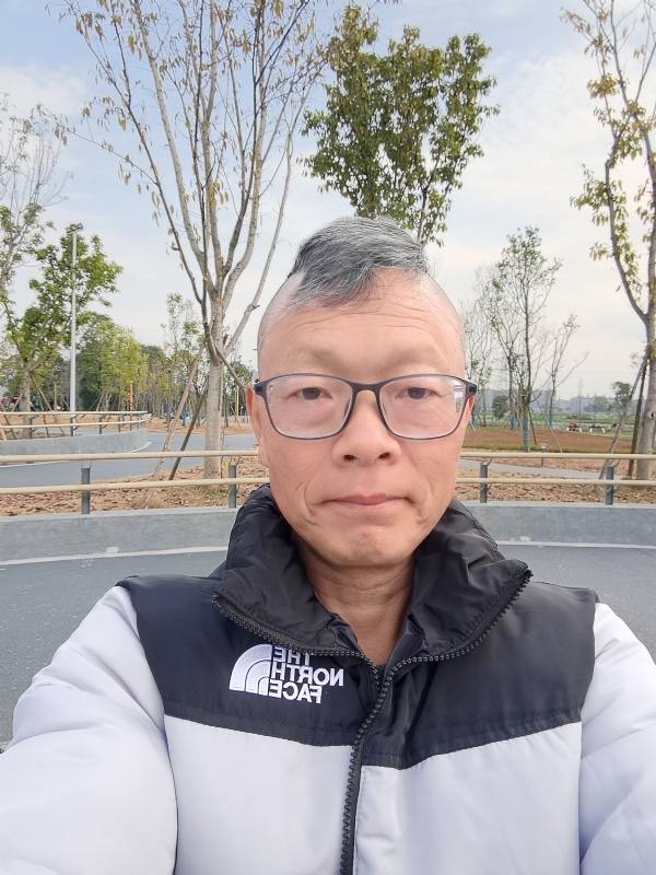 做喜欢的事的第一张照片--佛山相亲服务中心