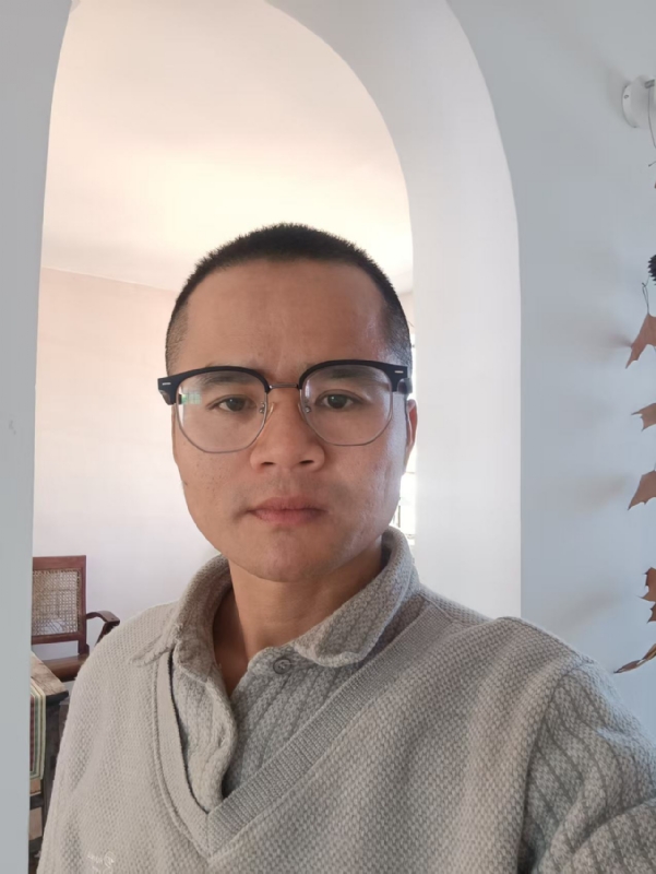 戴戴的第二张照片--佛山相亲服务中心