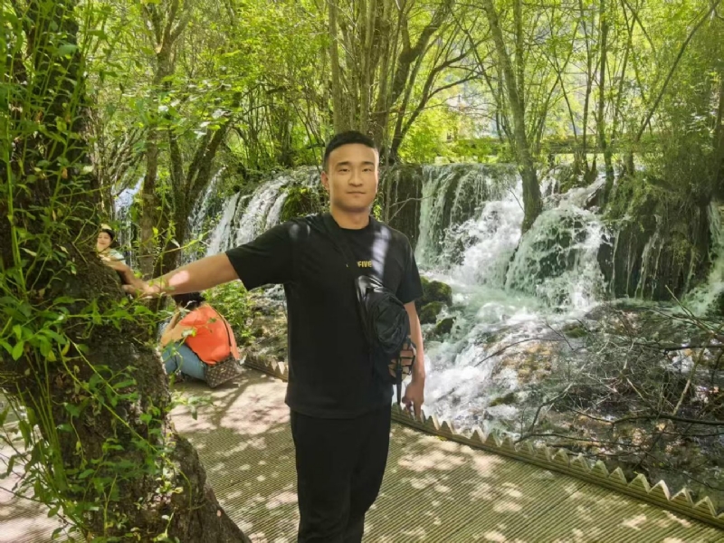 不管多累的第一张照片--佛山相亲服务中心