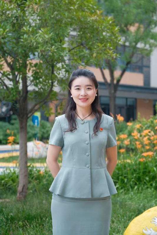 弯弯的第一张照片--佛山相亲服务中心