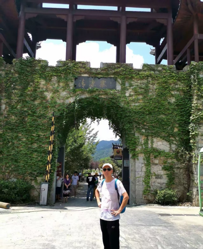 品心人的第一张照片--佛山相亲服务中心