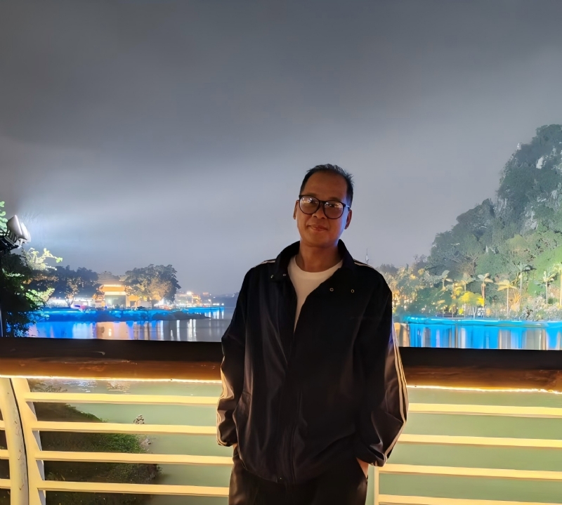 高山流云的第一张照片--佛山相亲服务中心