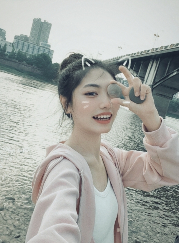 昭十晰的第二张照片--佛山相亲服务中心